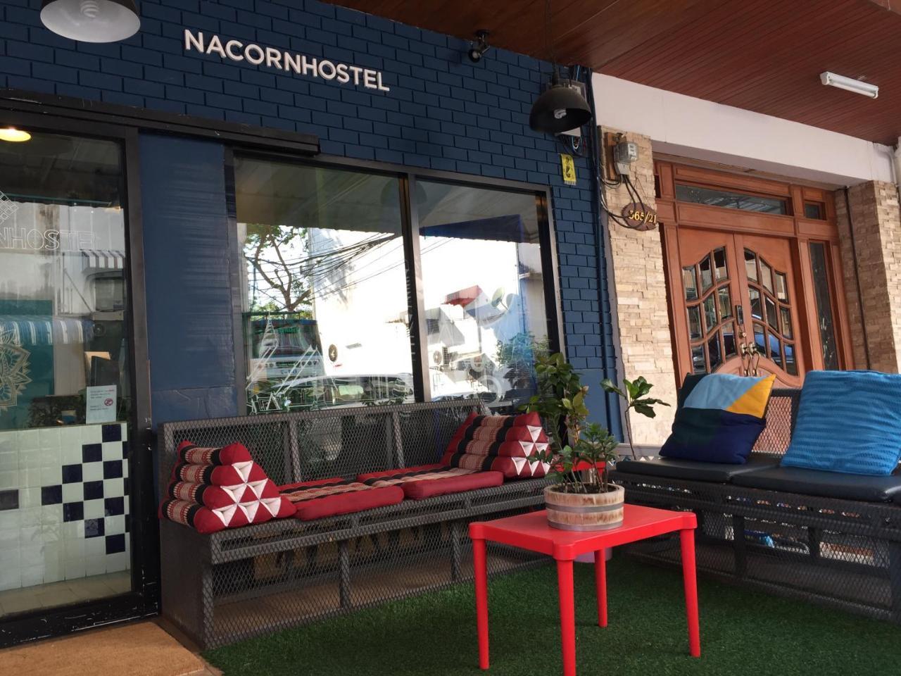 Nacorn Hostel Bangkok Exterior photo